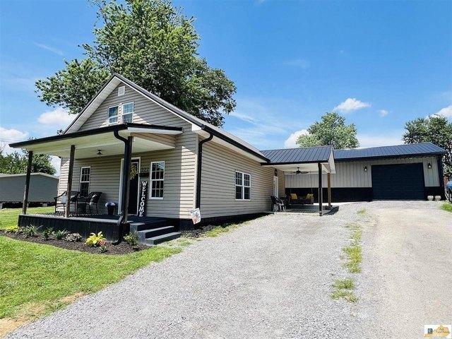 House for sale in Columbia, Kentucky