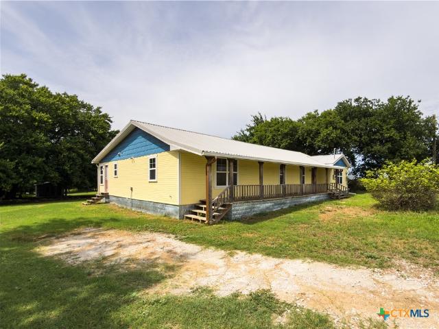 Farm for sale in Abbott, Texas