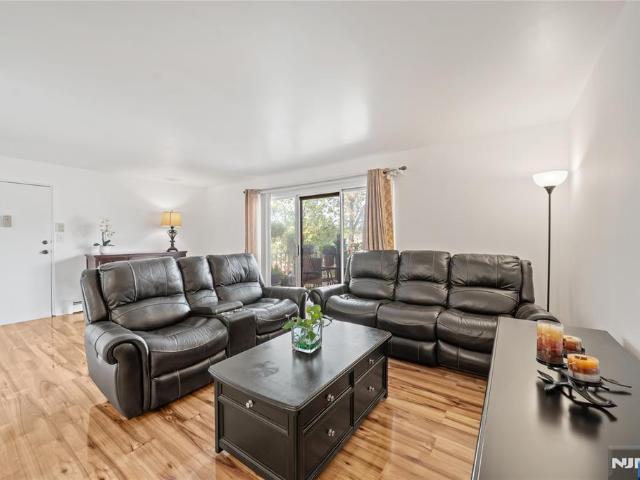 Condo for sale in Bloomfield, New Jersey