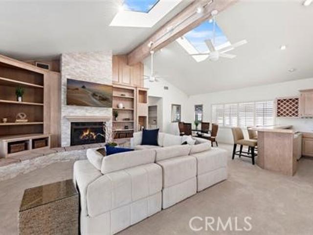 Property for rent in Corona Del Mar, California