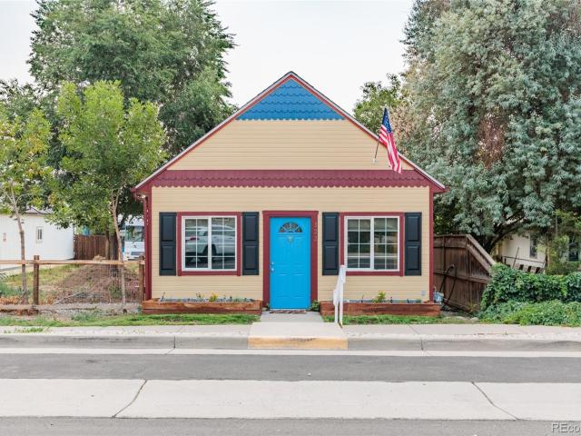 Commercial for sale in Mead, Weld County