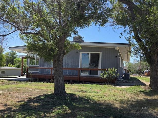 House for sale in Powder River, Montana