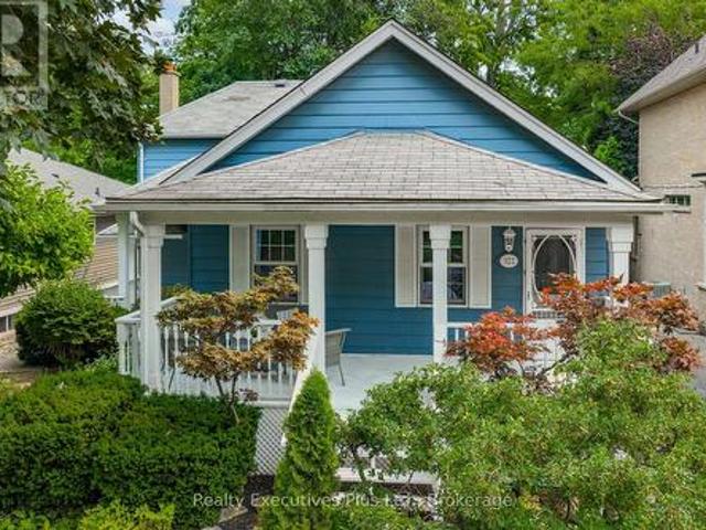House for sale in Oakville, Ontario