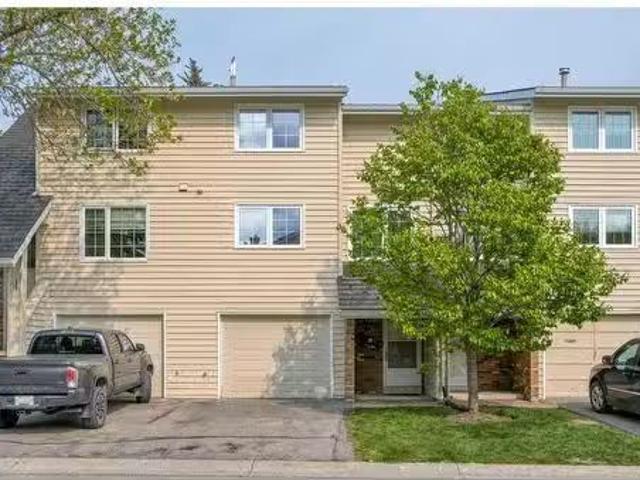 Condo for sale in Northwest, Alberta