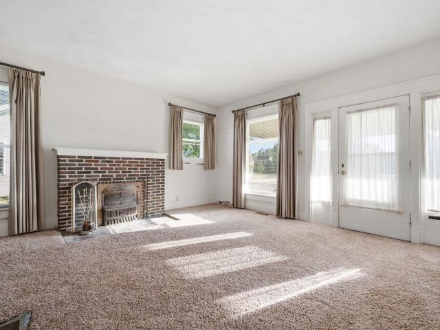 House for sale in Hoover Park, Hartford City