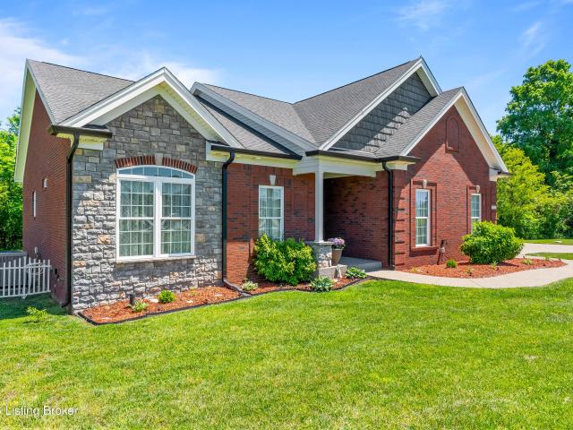 House for sale in Shepherdsville, Kentucky