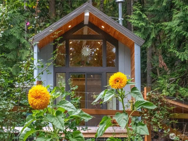 House for sale in Eastsound, Washington