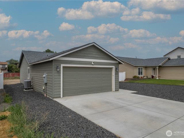 House for sale in Warden, Washington