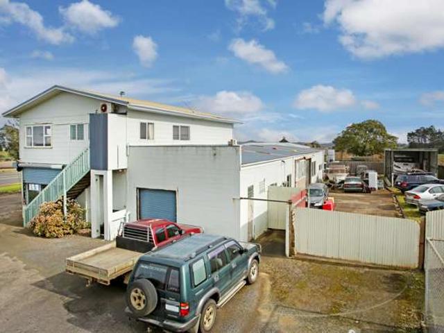 Property for sale in Awhitu