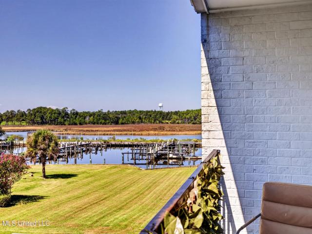 House for sale in Fort Bayou Estates, Ocean Springs