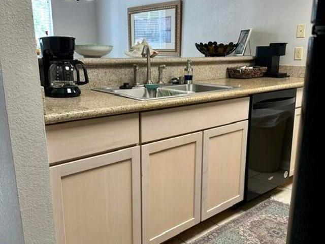 Condo for sale in Ocean Springs, Mississippi