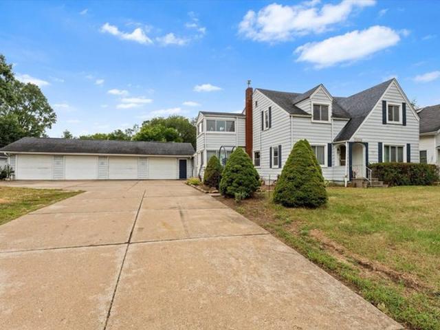 House for sale in Elkhart, Indiana