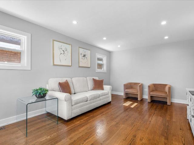 House for sale in Western Dunning, Chicago