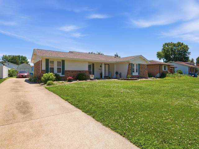 House for sale in East Saint Louis, Illinois