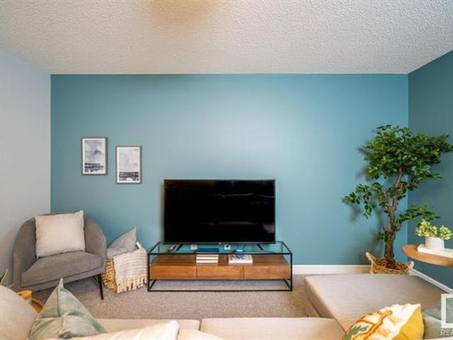 Apartment for rent in Wedgewood, Alberta
