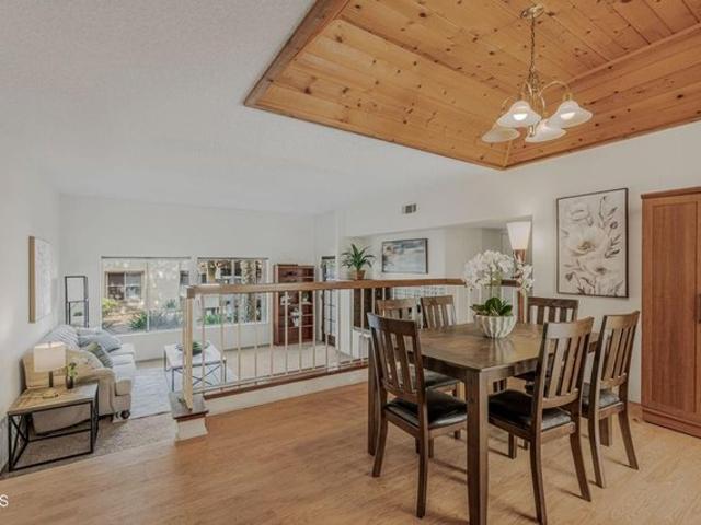 Condo for sale in Simi Valley, California