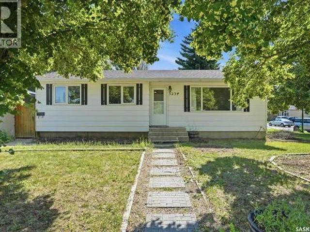House for sale in Saskatoon, Saskatchewan