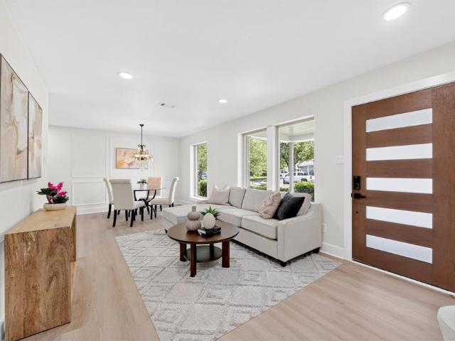 House for sale in Dallas, Texas
