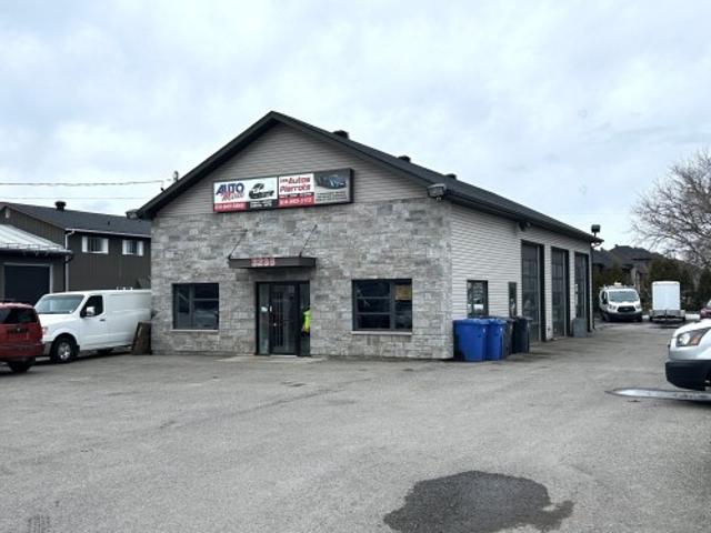Commercial for sale in Sainte-Marthe-sur-le-Lac, Laurentides