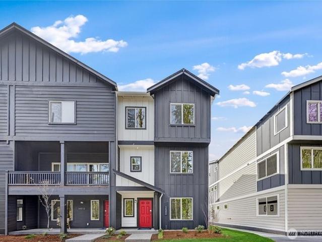 House for sale in Black Diamond, Washington