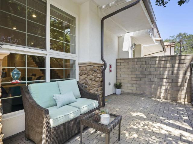 Condo for sale in Thousand Oaks Condo for sale in Thousand Oaks
