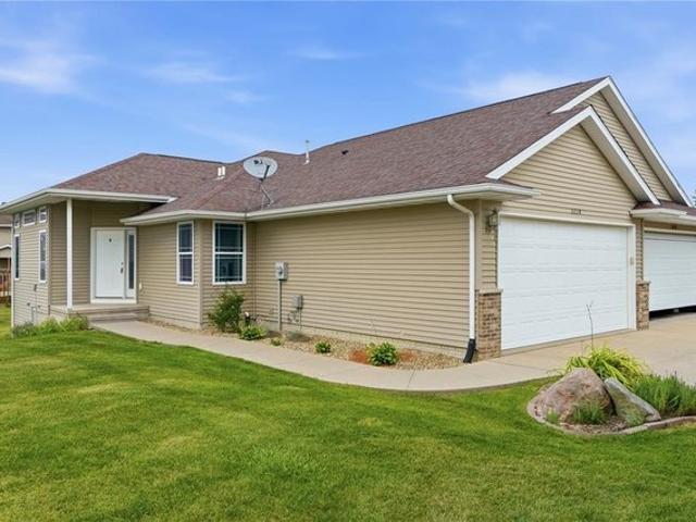 Condo for sale in Linn, Iowa