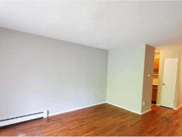 Apartment for rent in Roselawn, Ohio