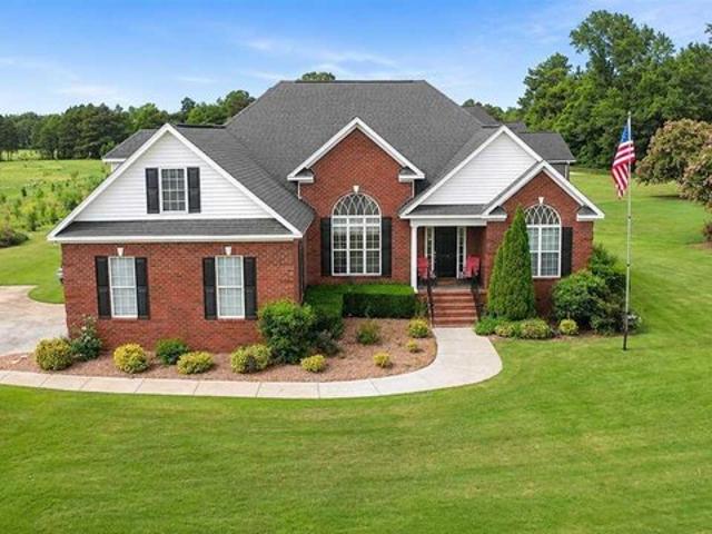House for sale in Effingham, South Carolina