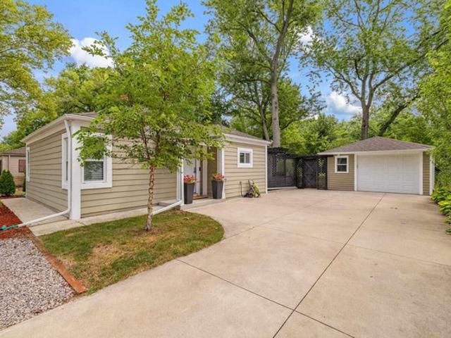 House for sale in Rochester Hills, Michigan