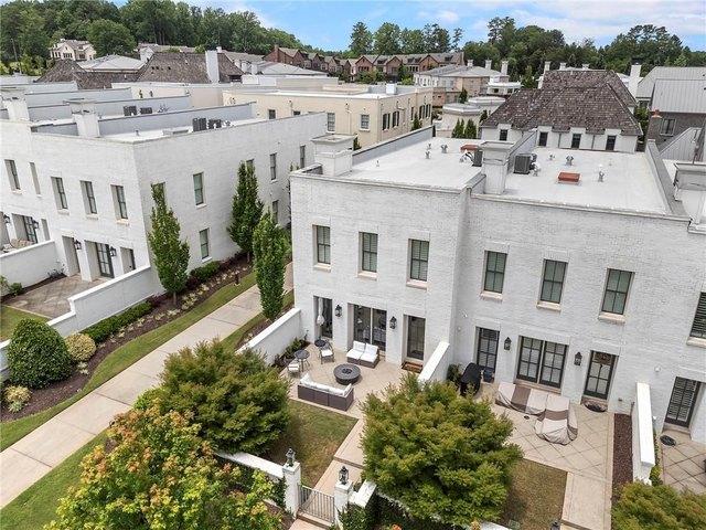 Townhouse for sale in Alpharetta, Georgia