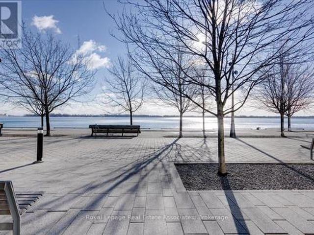 Condo for sale in Spadina—Fort York, Toronto
