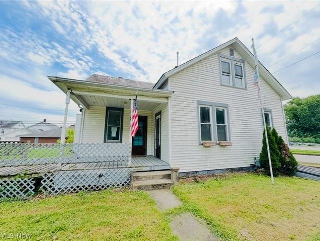 House for sale in Lowell, Ohio