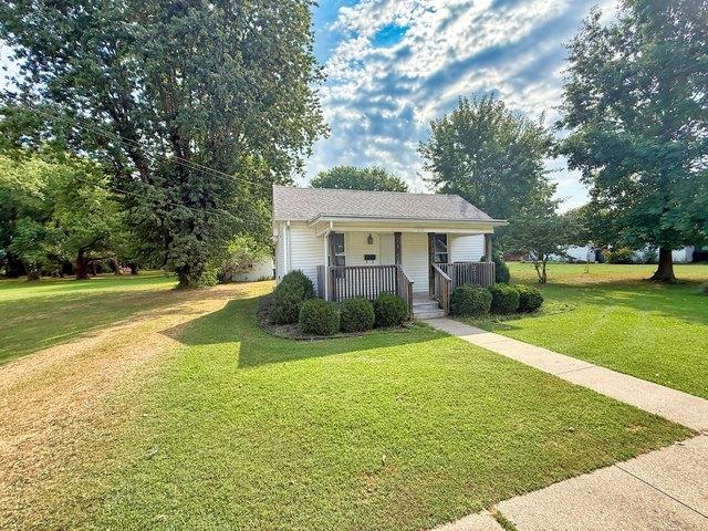 House for sale in Flora, Clay County