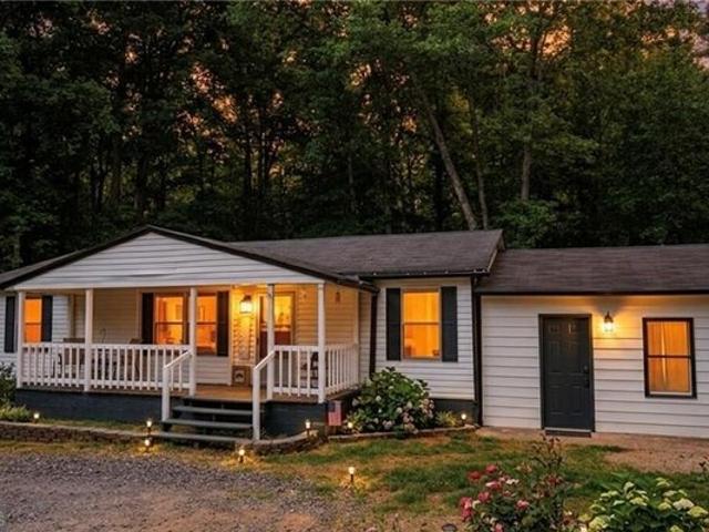 House for sale in Waleska, Cherokee County