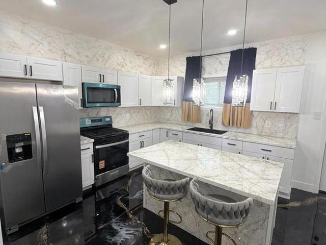 House for sale in Bergen Square, Camden