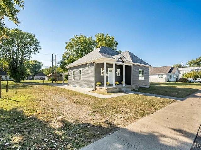 Property for sale in Cottage Hills, Illinois