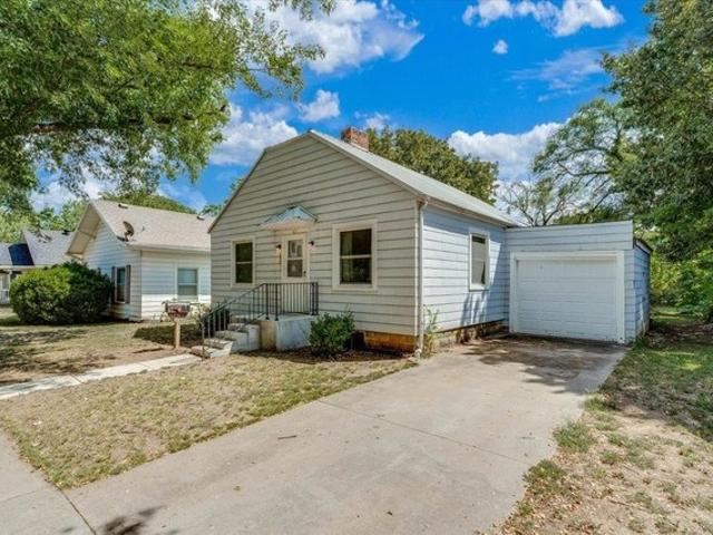 House for sale in Augusta, Butler County