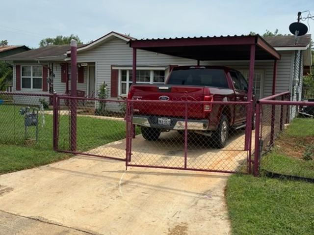 House for sale in Dilley, Frio County