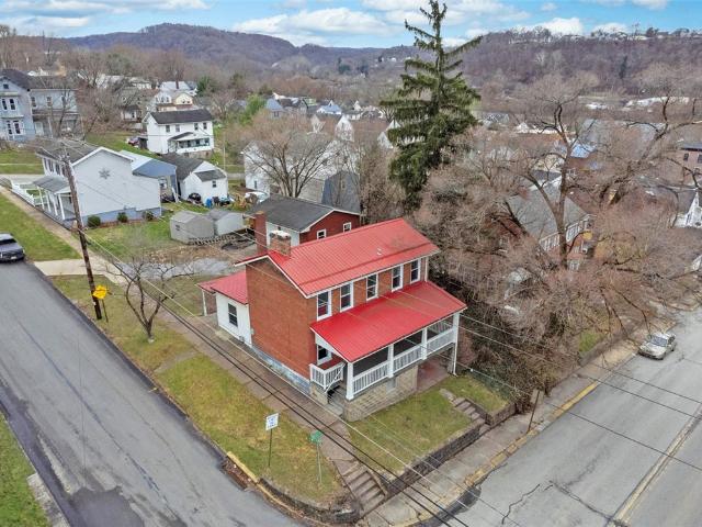 House for sale in Apollo, Pennsylvania