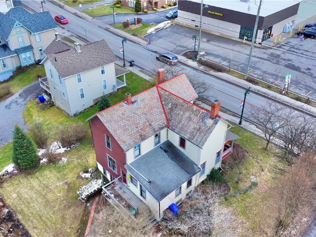 House for sale in Slippery Rock, Pennsylvania