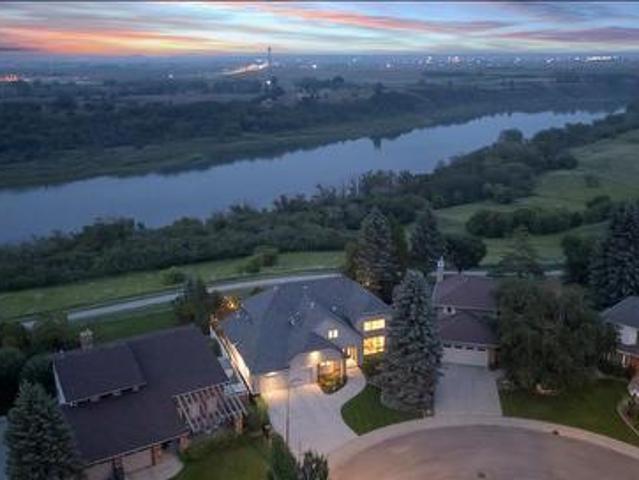 House for sale in Saskatoon, Saskatchewan