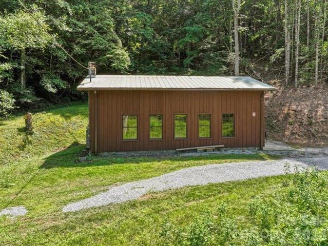 House for sale in Yancey, North Carolina