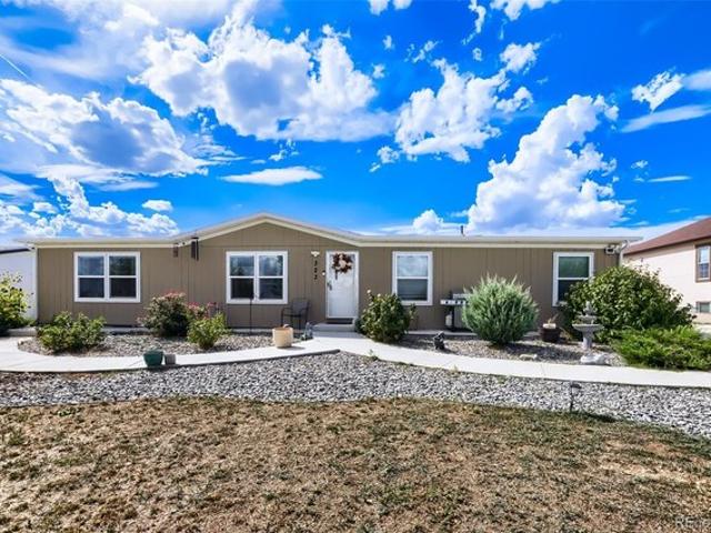 House for sale in Keenesburg, Colorado