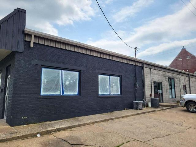 Commercial for sale in Mountain Grove, Missouri