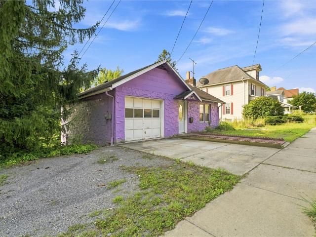 House for sale in Slippery Rock, Pennsylvania