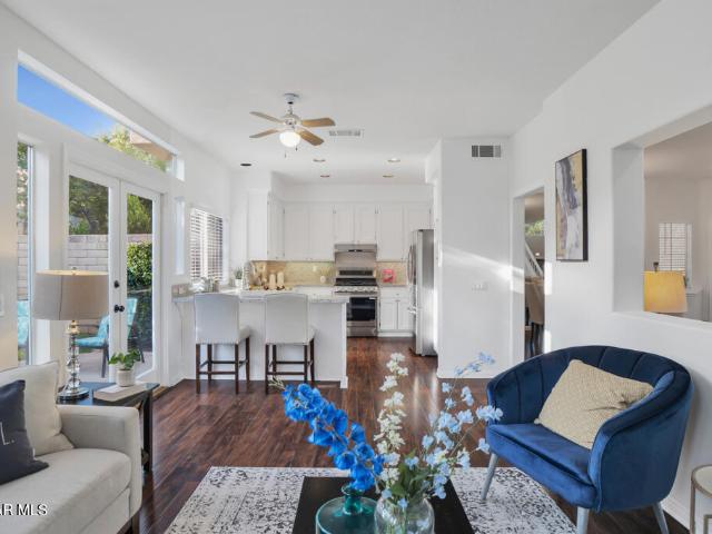 House for sale in Oak Park, California