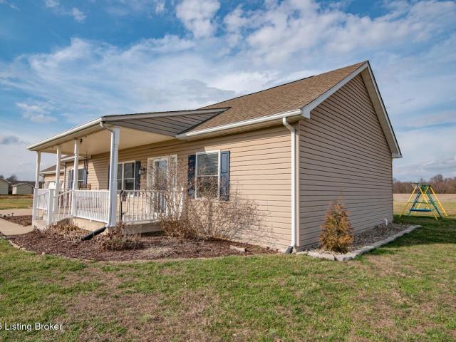 House for sale in Cecilia, Kentucky
