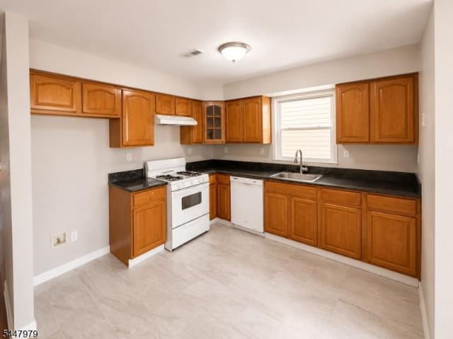 Property for rent in Elizabeth, New Jersey