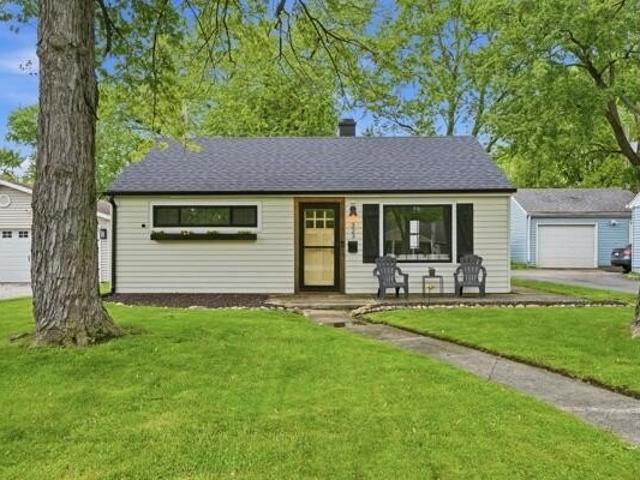 House for sale in Crown Point, Indiana