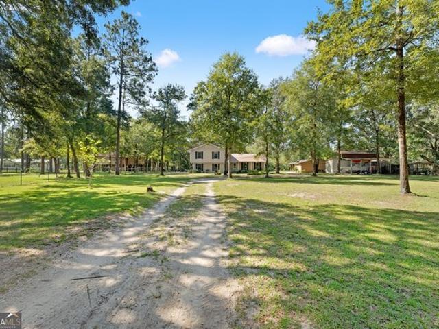 House for sale in Saint George, Georgia